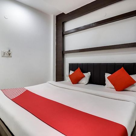 Oyo Flagship Just-9 Inn Near Sahara Ganj Mall Λάκναου Εξωτερικό φωτογραφία