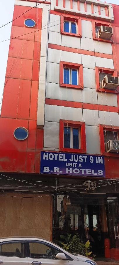 Oyo Flagship Just-9 Inn Near Sahara Ganj Mall Λάκναου Εξωτερικό φωτογραφία