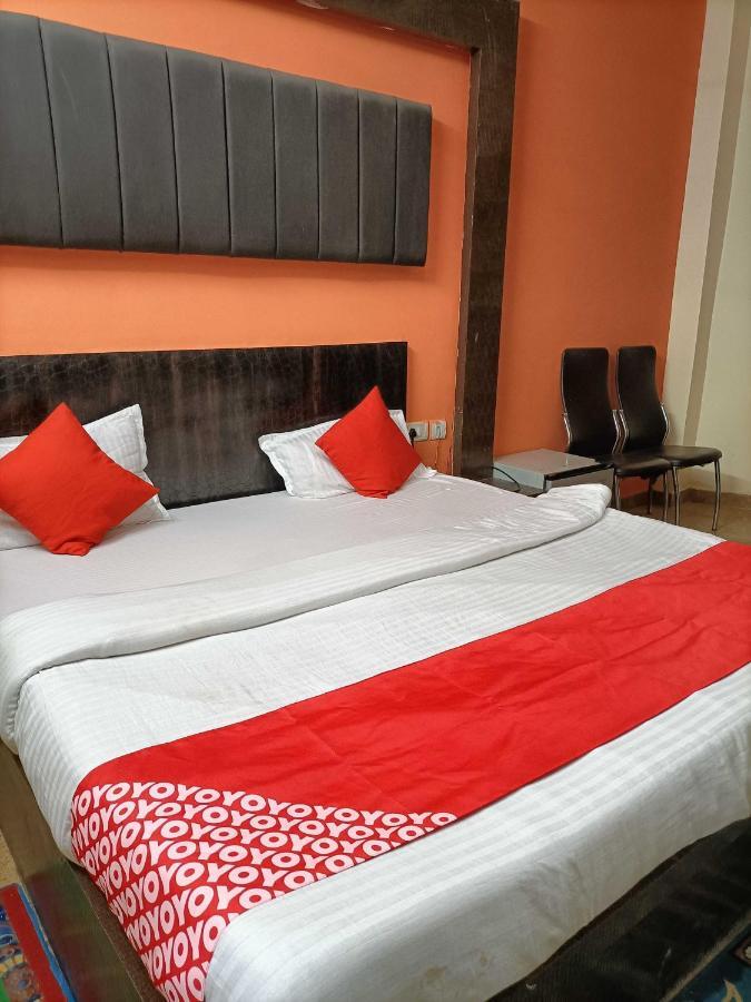 Oyo Flagship Just-9 Inn Near Sahara Ganj Mall Λάκναου Εξωτερικό φωτογραφία